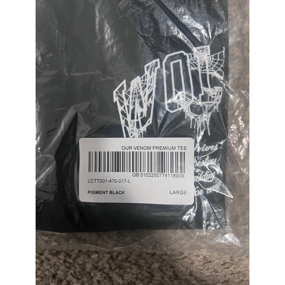 DARC SPORT "THE SPIDERS WEB" OUR VENOM MARVELS SPIDER-MAN & VENOM SHIRT - Picture 4 of 8